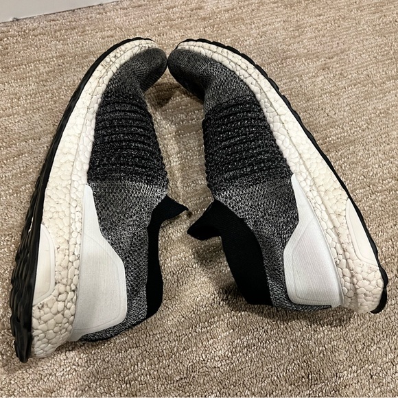adidas - Ultra Boost Laceless ‘Oreo’ - Picture 3 of 4